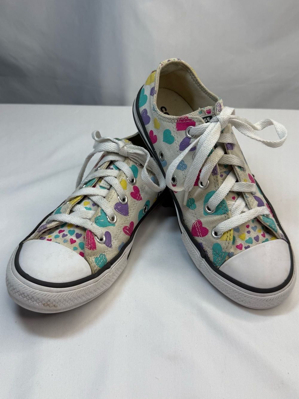 Converse All Star Kids(Junior) Size 2 Heart Print Canvas Sneakers MultiColor GUC